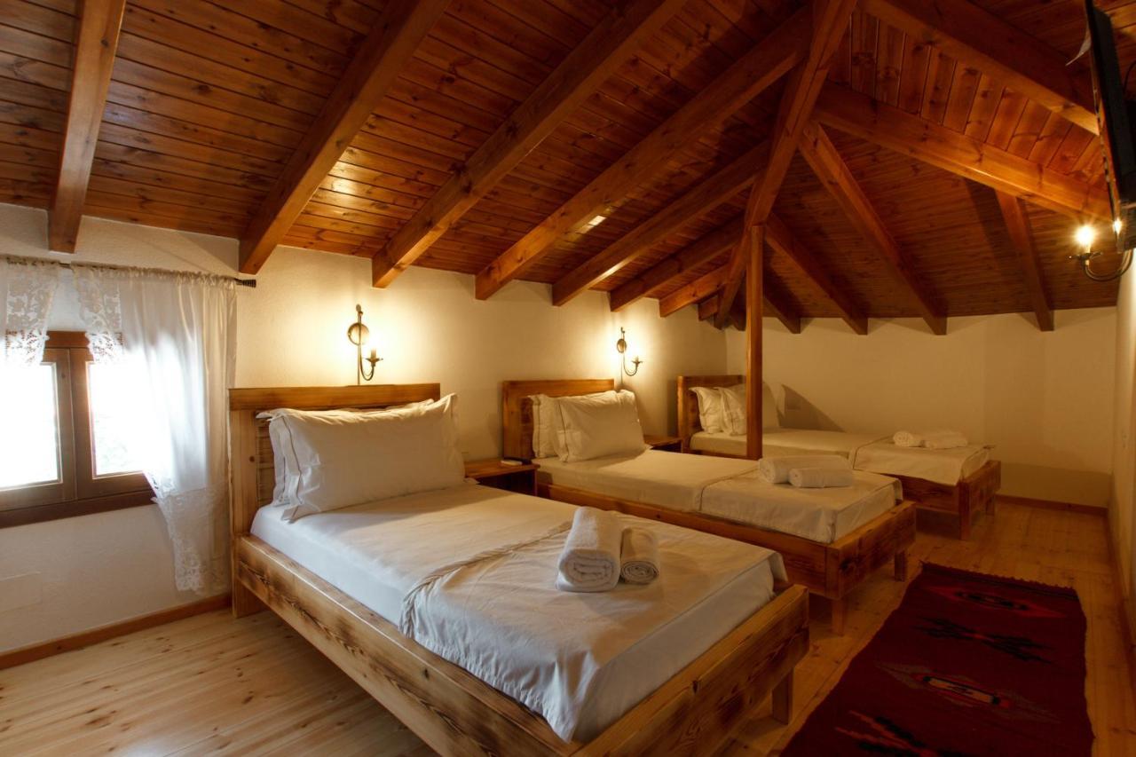 Hotel Sarajet 1821 Gjirokastër Екстериор снимка