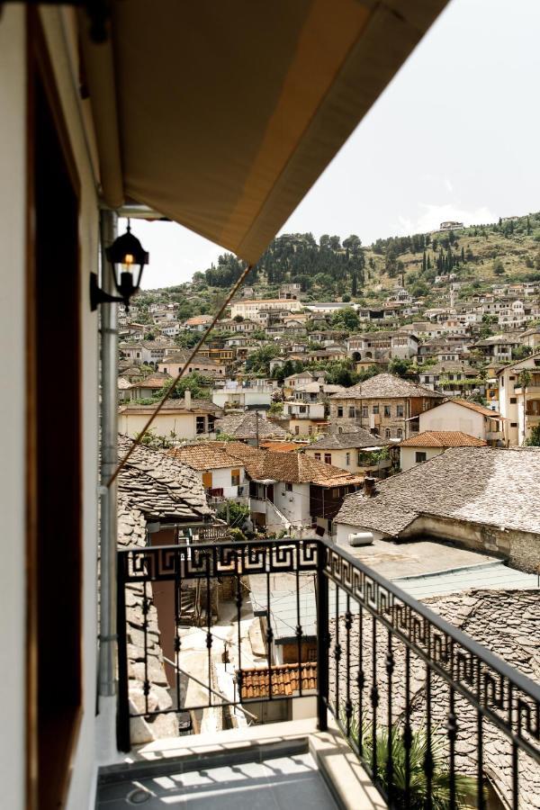 Hotel Sarajet 1821 Gjirokastër Екстериор снимка