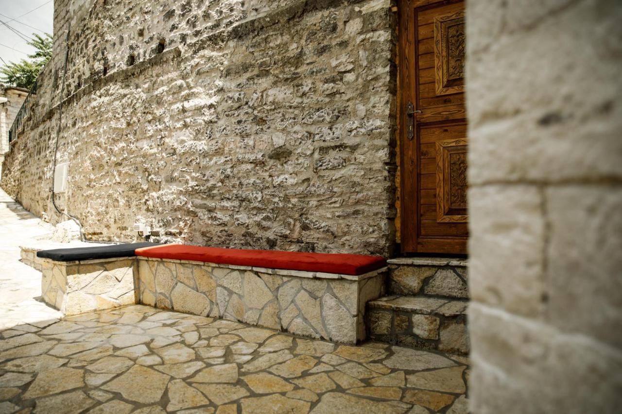 Hotel Sarajet 1821 Gjirokastër Екстериор снимка