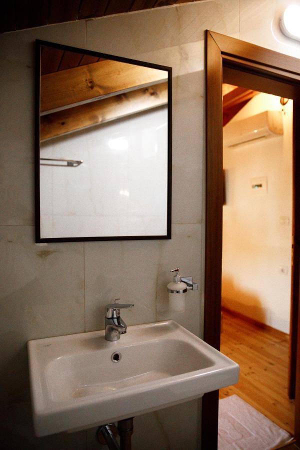 Hotel Sarajet 1821 Gjirokastër Екстериор снимка