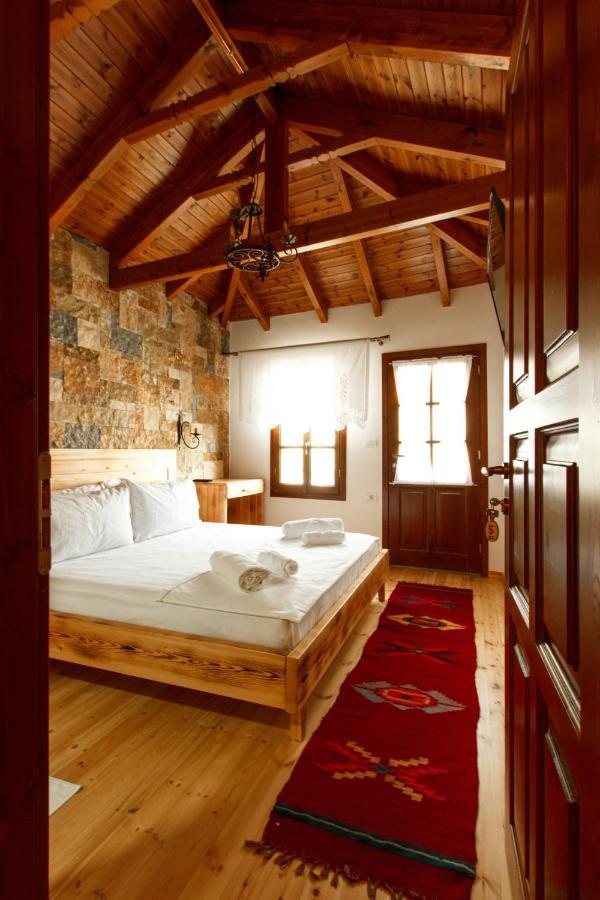 Hotel Sarajet 1821 Gjirokastër Екстериор снимка