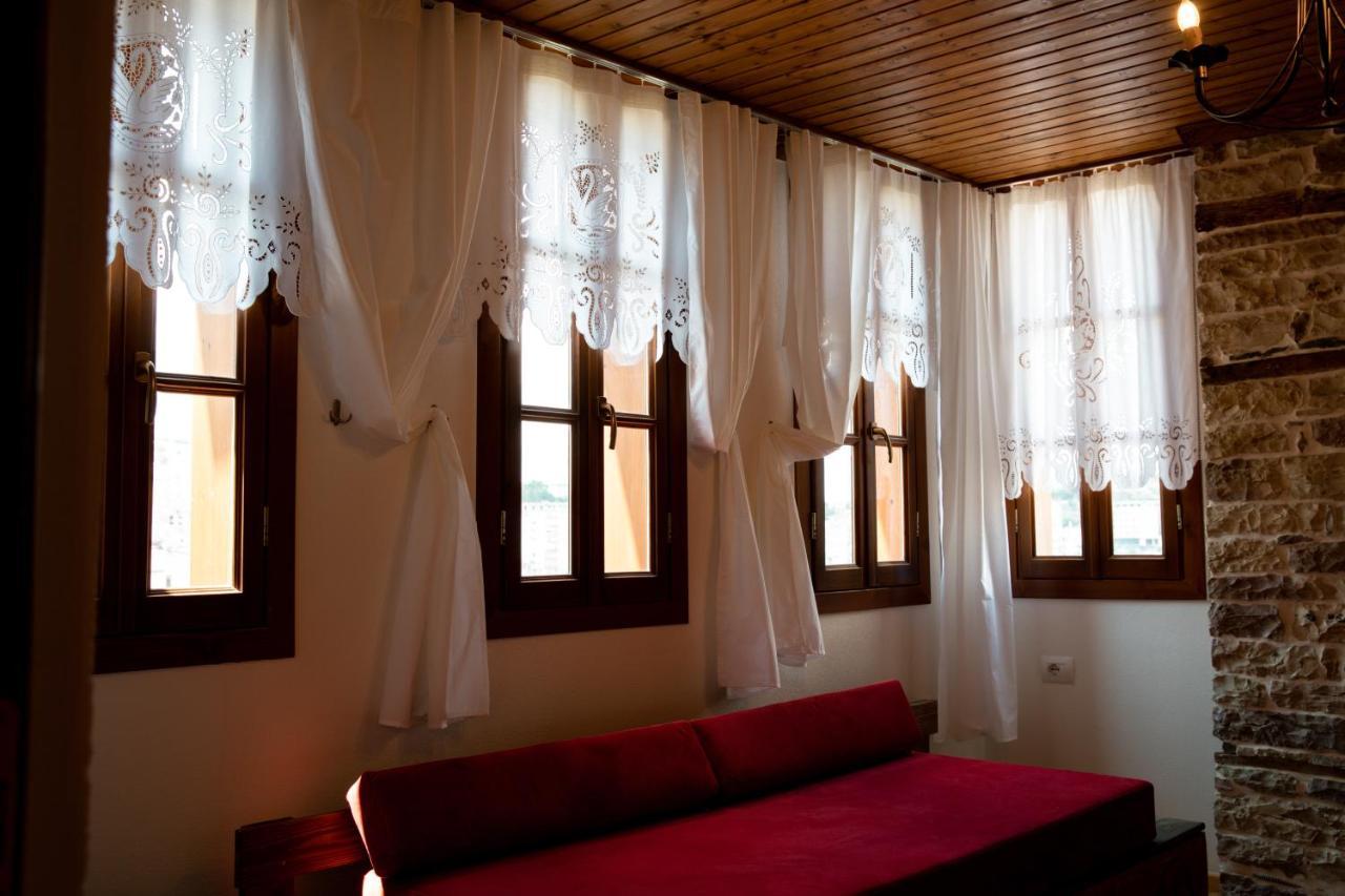 Hotel Sarajet 1821 Gjirokastër Екстериор снимка