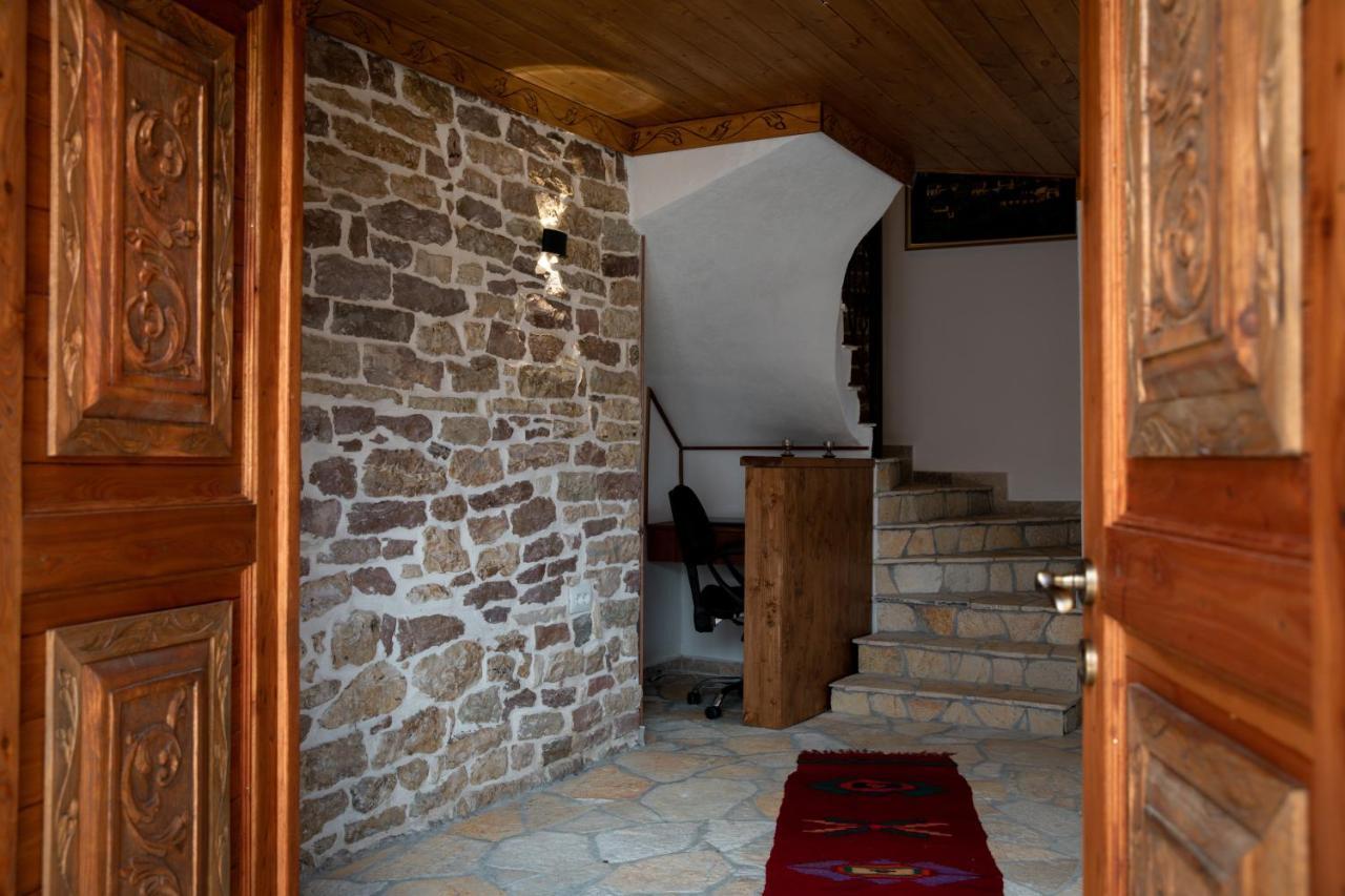 Hotel Sarajet 1821 Gjirokastër Екстериор снимка
