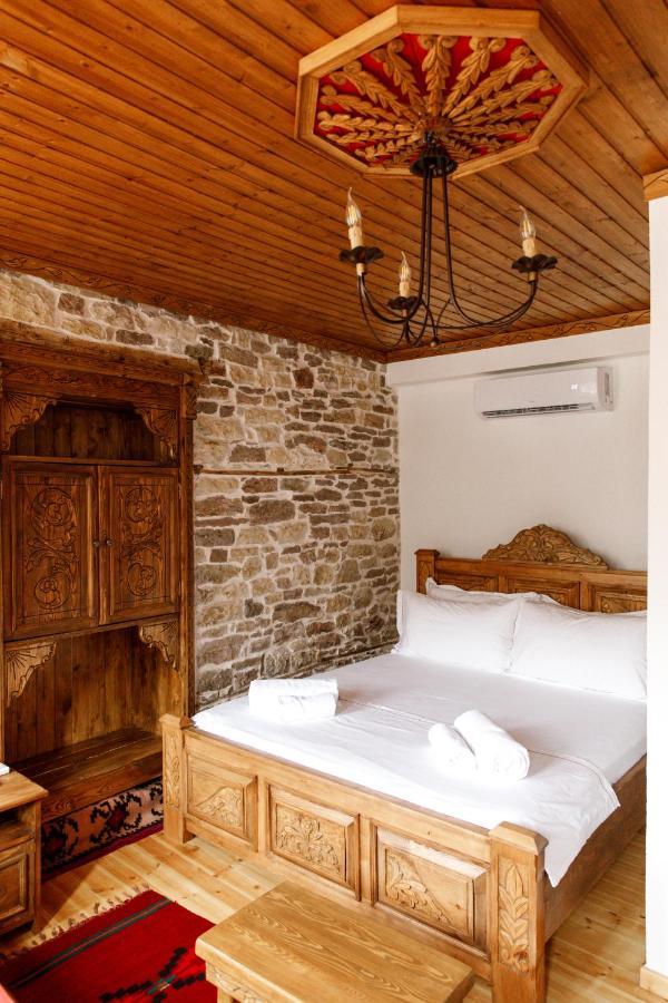 Hotel Sarajet 1821 Gjirokastër Екстериор снимка
